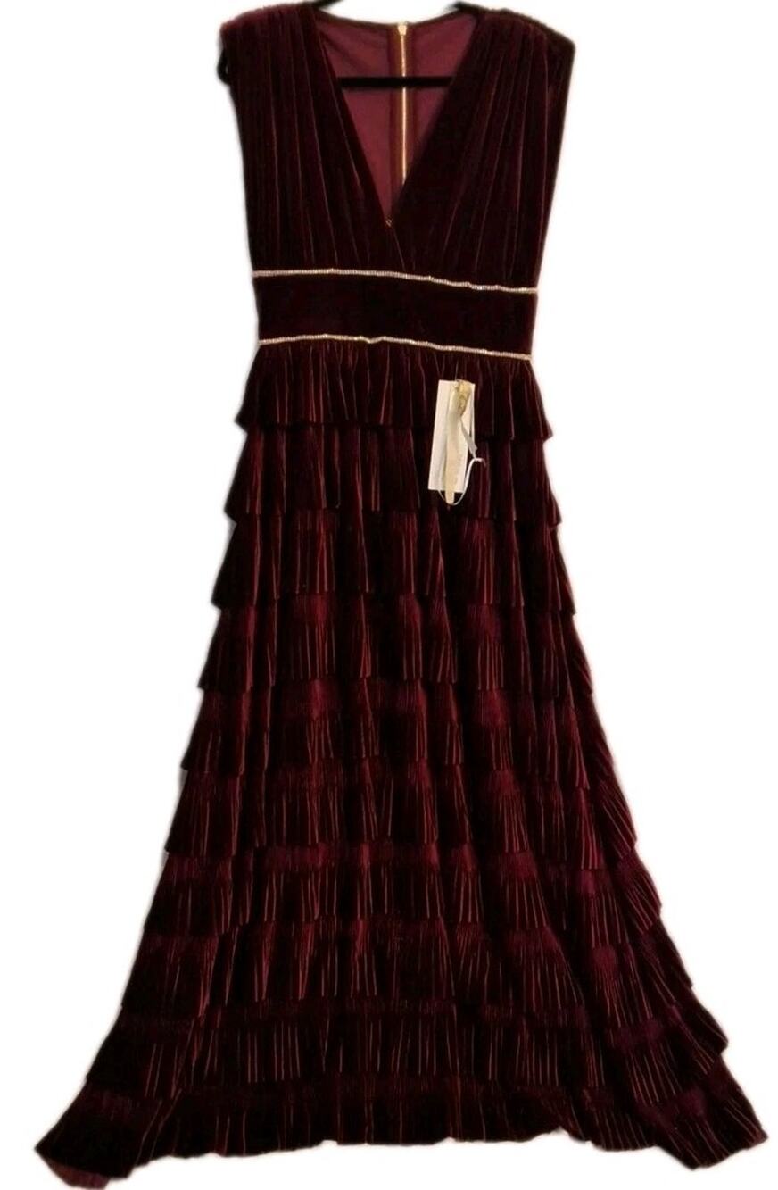 Bronx & Banco Velvet Burgundy Flared Layer Gown Dress Size 8/L NWT $999 Formal
